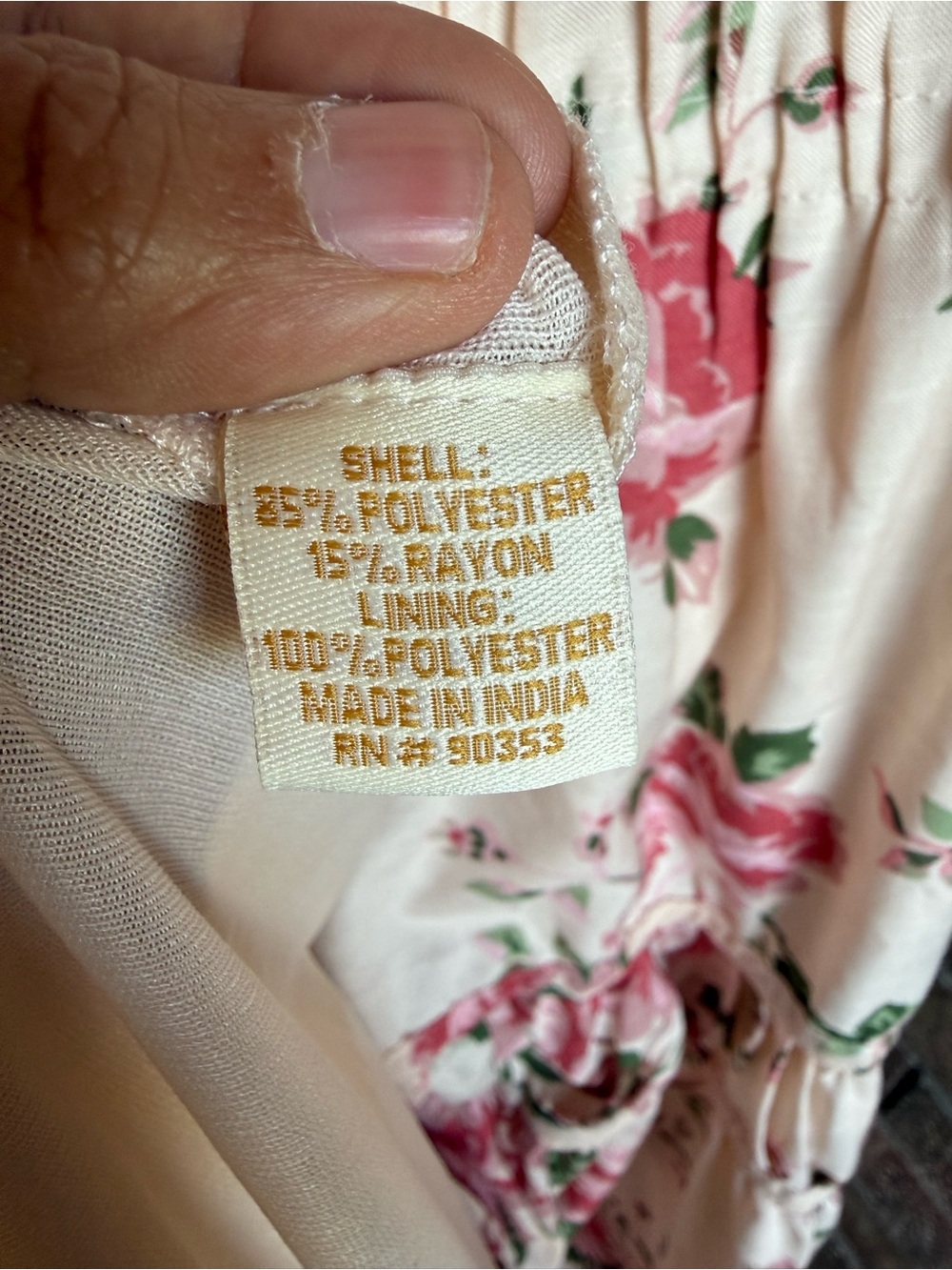 Romantic Pink Floral Maxi Dress with V-Neck and Smocked Waist - Picture 5 of 8